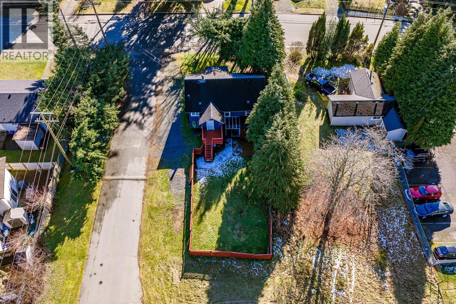754 7th Ave - 49