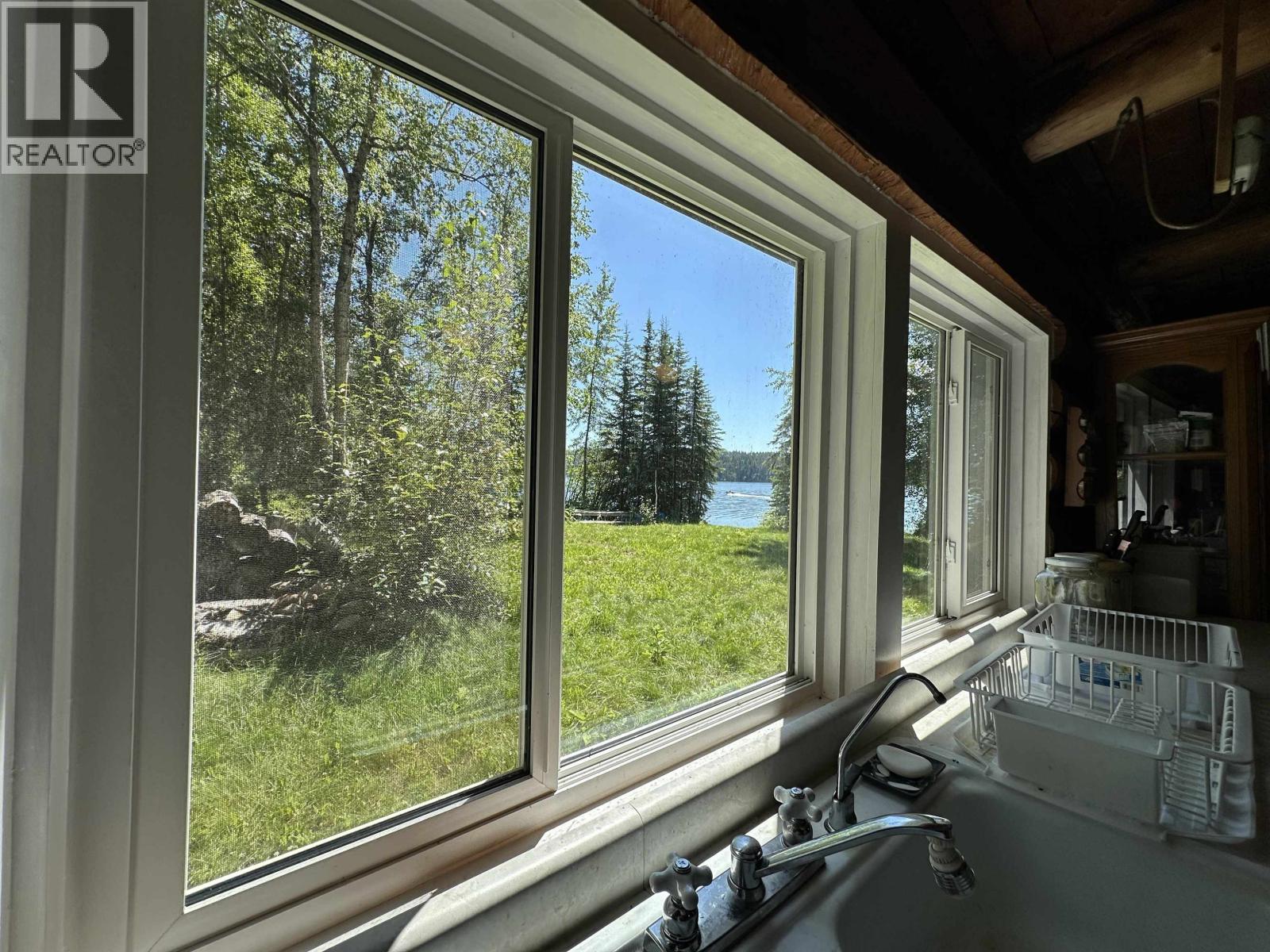 DL12032 MURPHY LAKE - 11