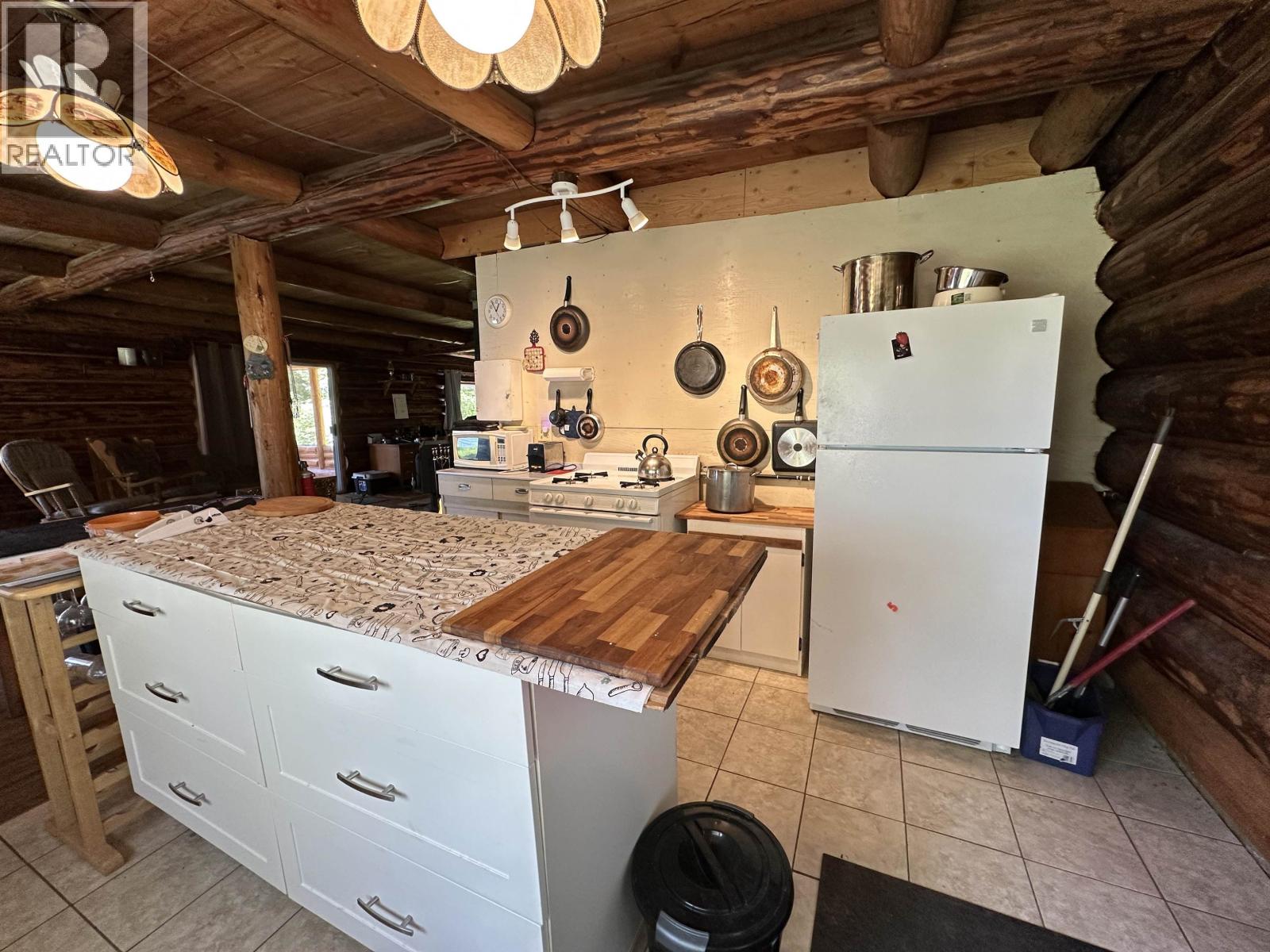 DL12032 MURPHY LAKE - 12