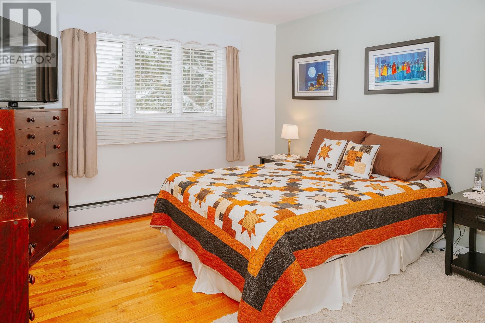 258 ELIZABETH DRIVE - 26