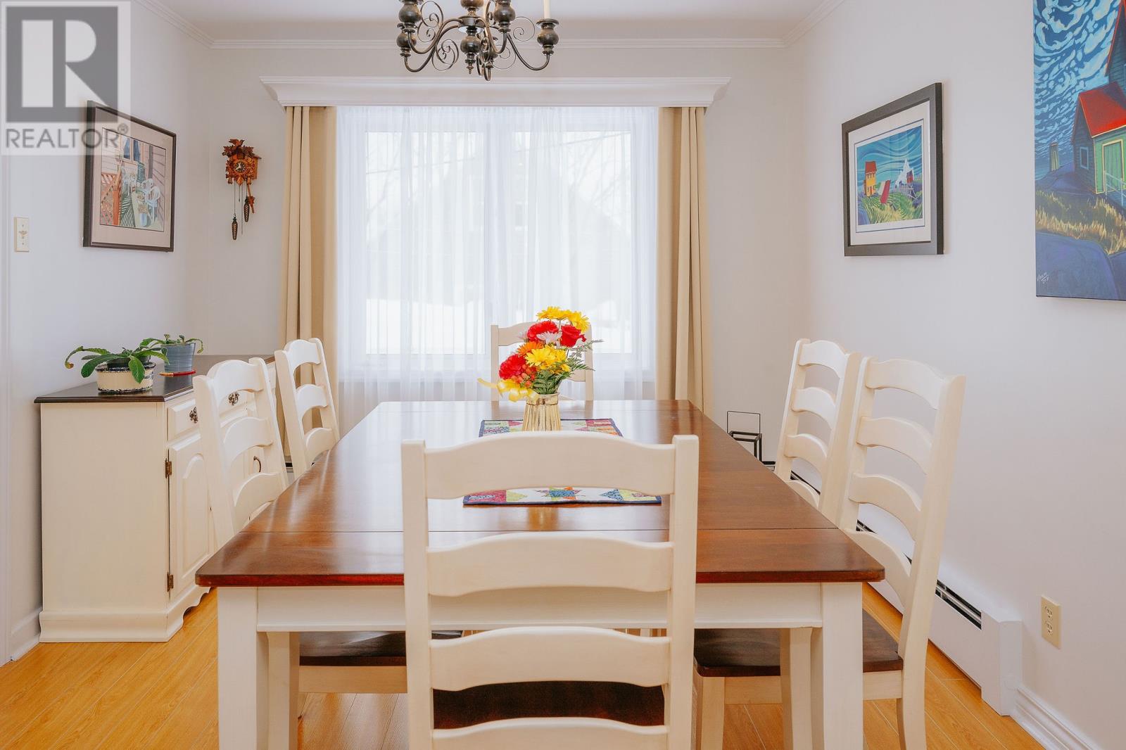 258 ELIZABETH DRIVE - 8