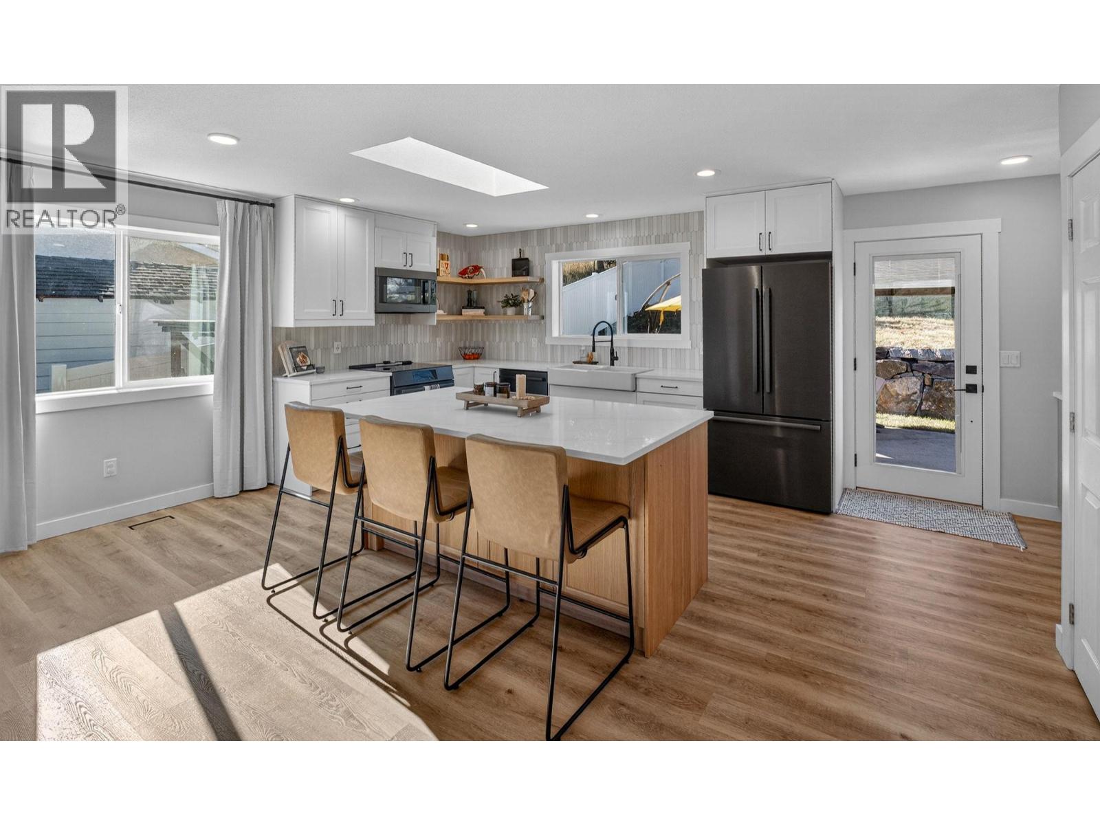  9710 Okanagan Centre Road East, Lake Country