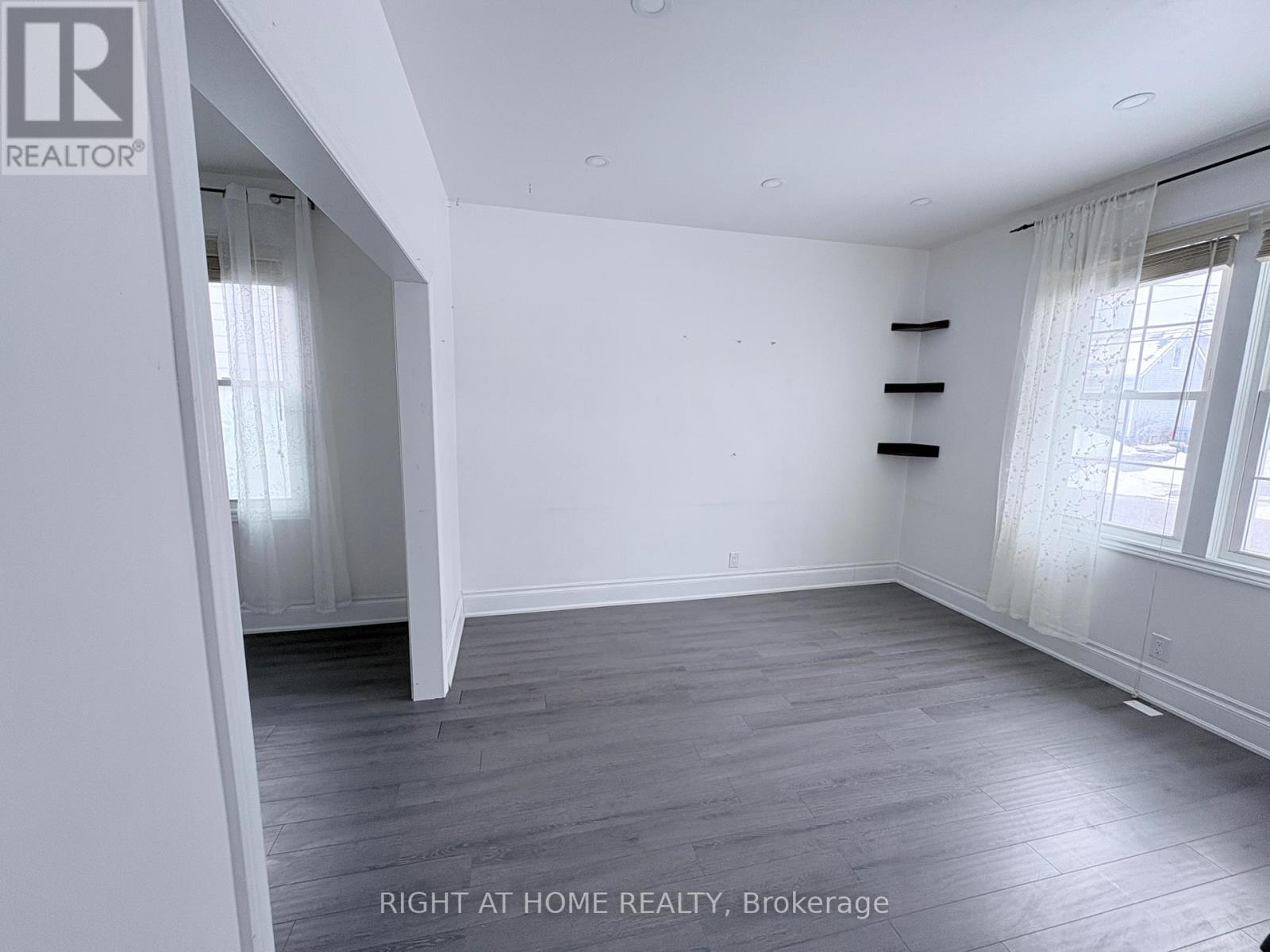 MAIN - 144 CONANT STREET - Photo 2 of 26, Oshawa (Lakeview), Ontario