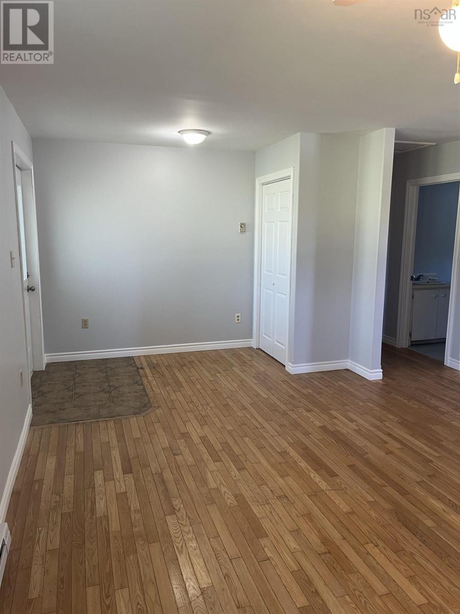 Property 11 of 21 of 2431 Highway 376