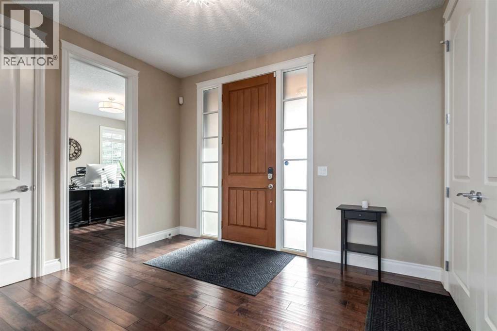 2 Watermark Avenue - Photo 4 of 48, Rural Rocky View County, Alberta