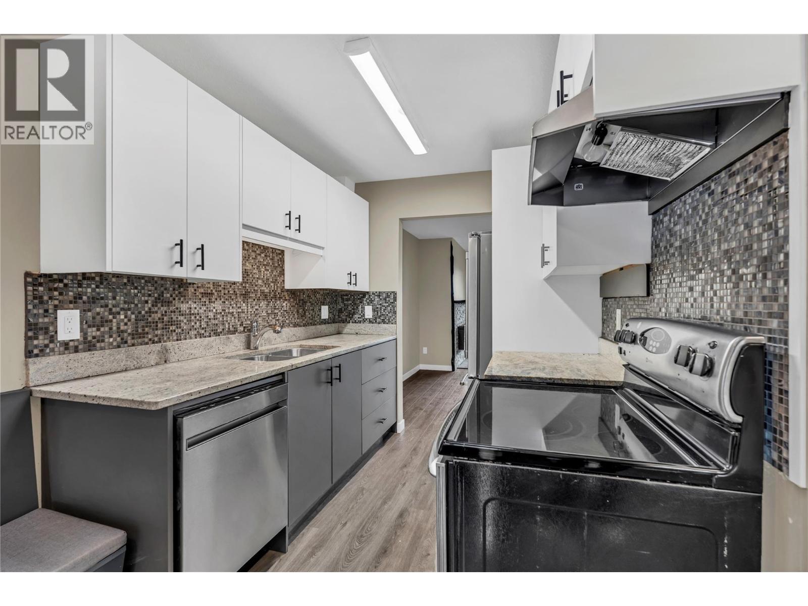 9107 62 Avenue Unit# 22 - Photo 4 of 32, Osoyoos, British Columbia