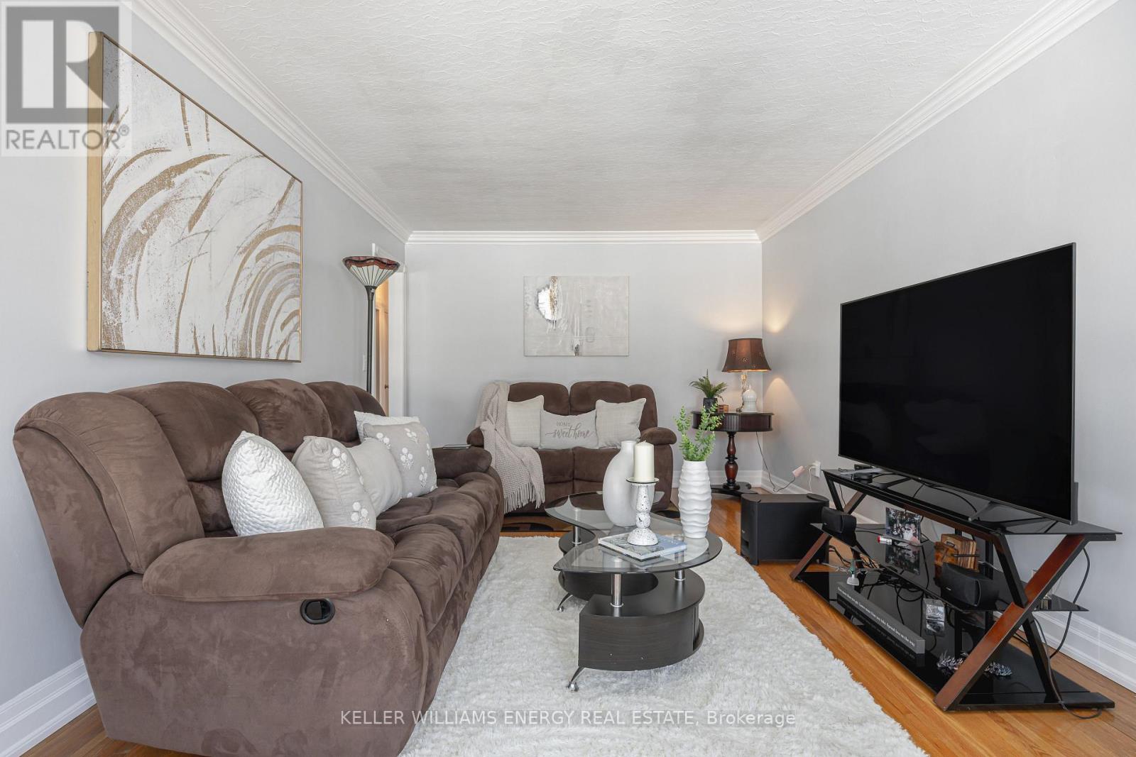 70 ORIOLE COURT - Photo 4 of 23, Oshawa (Donevan), Ontario