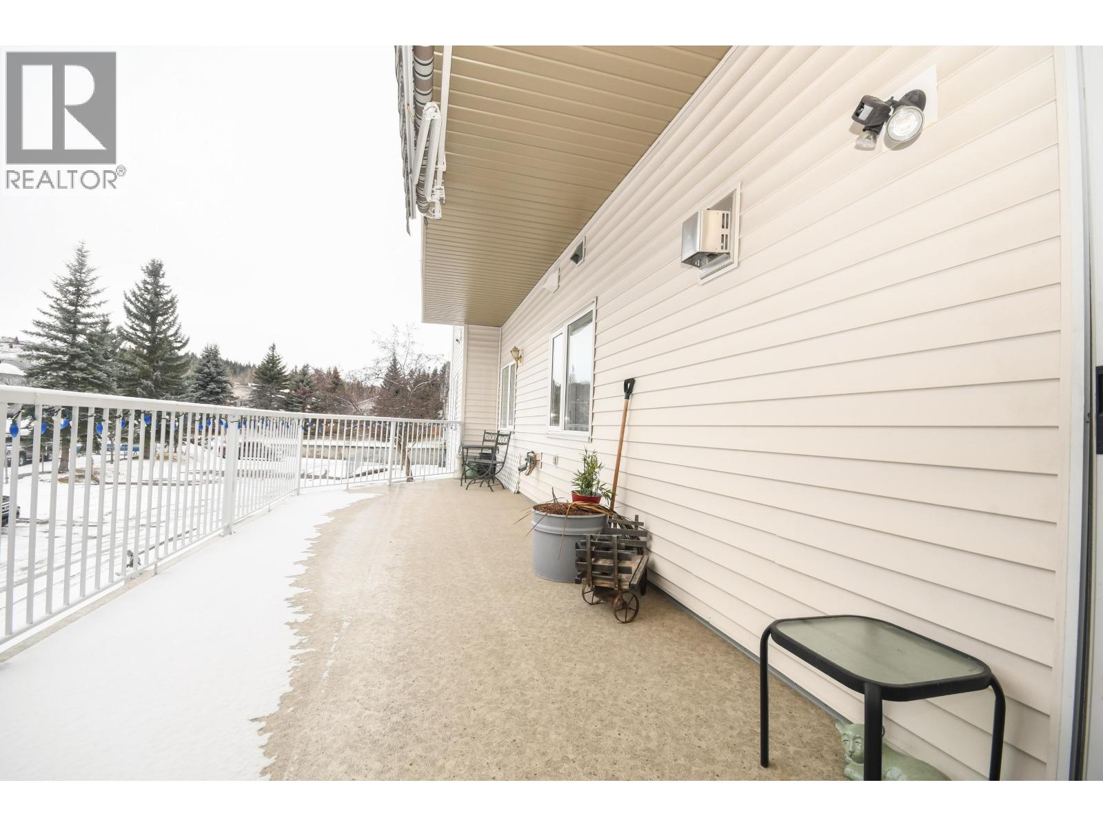 #105 7255 SOUTHRIDGE AVENUE - 26