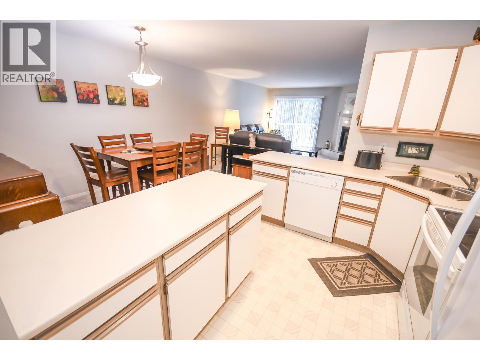 #105 7255 SOUTHRIDGE AVENUE - 10