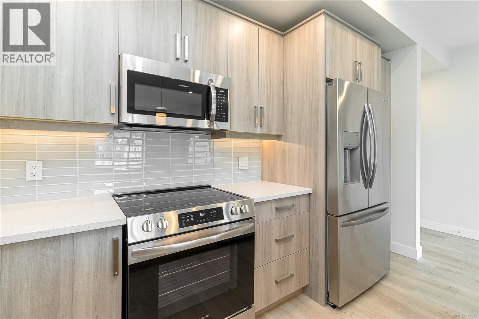 #303 924 JENKINS AVE - 6