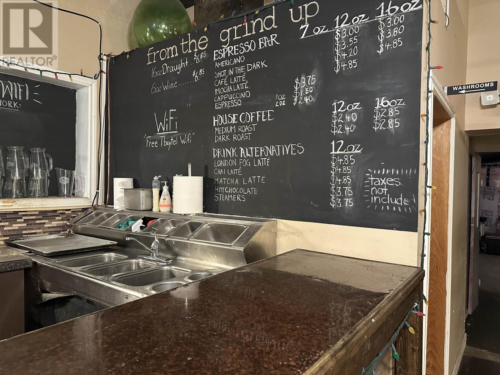 122 Scott ST - Photo 4 of 21, Fort Frances, Ontario