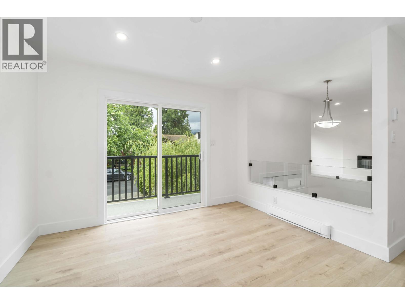 3228 SALT SPRING AVENUE, Coquitlam