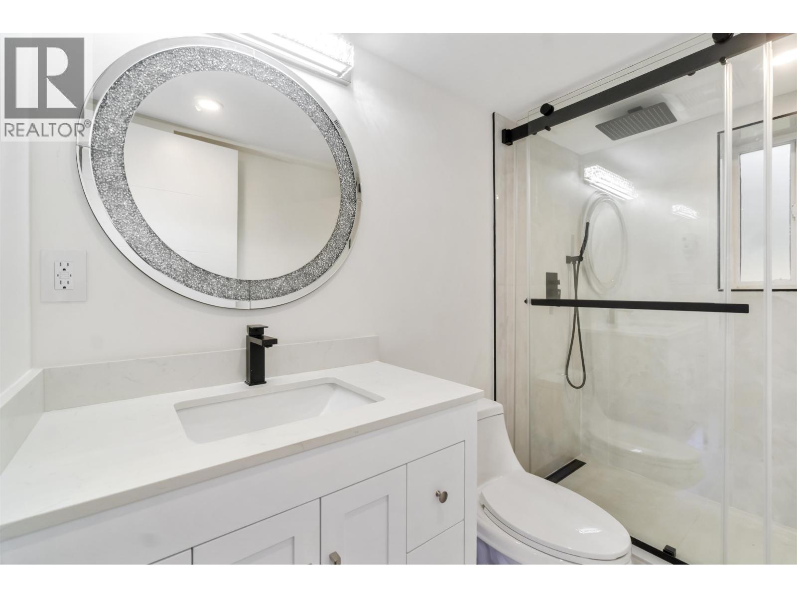 3228 SALT SPRING AVENUE, Coquitlam