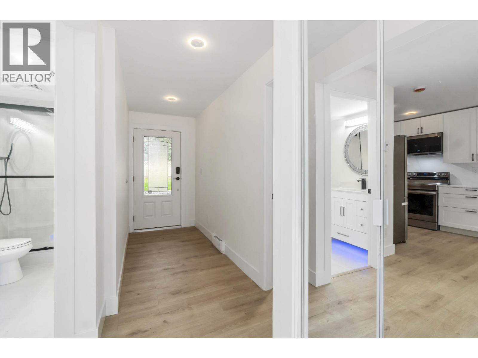 3228 SALT SPRING AVENUE, Coquitlam