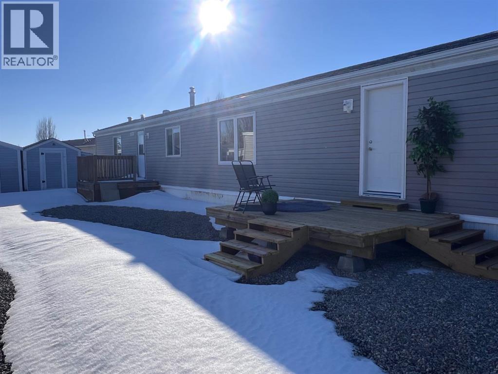 27 Westover Crescent W - Photo 2 of 23, Claresholm, Alberta