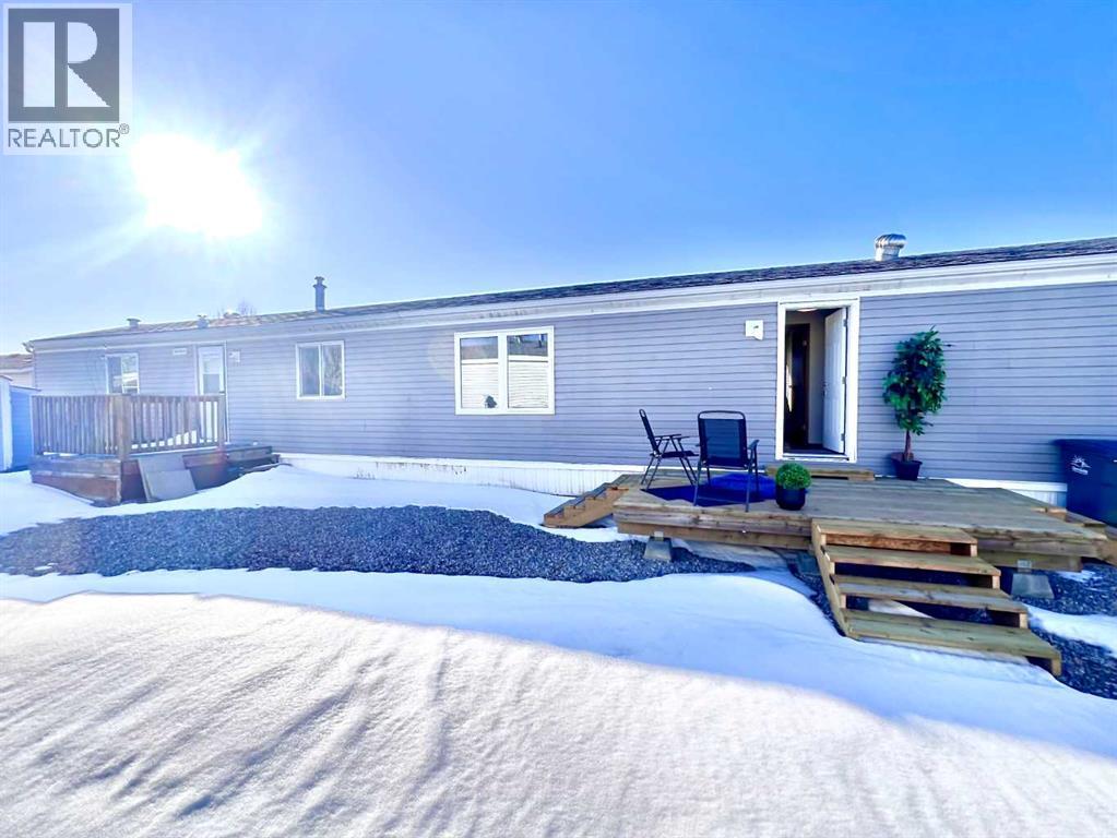 27 Westover Crescent West