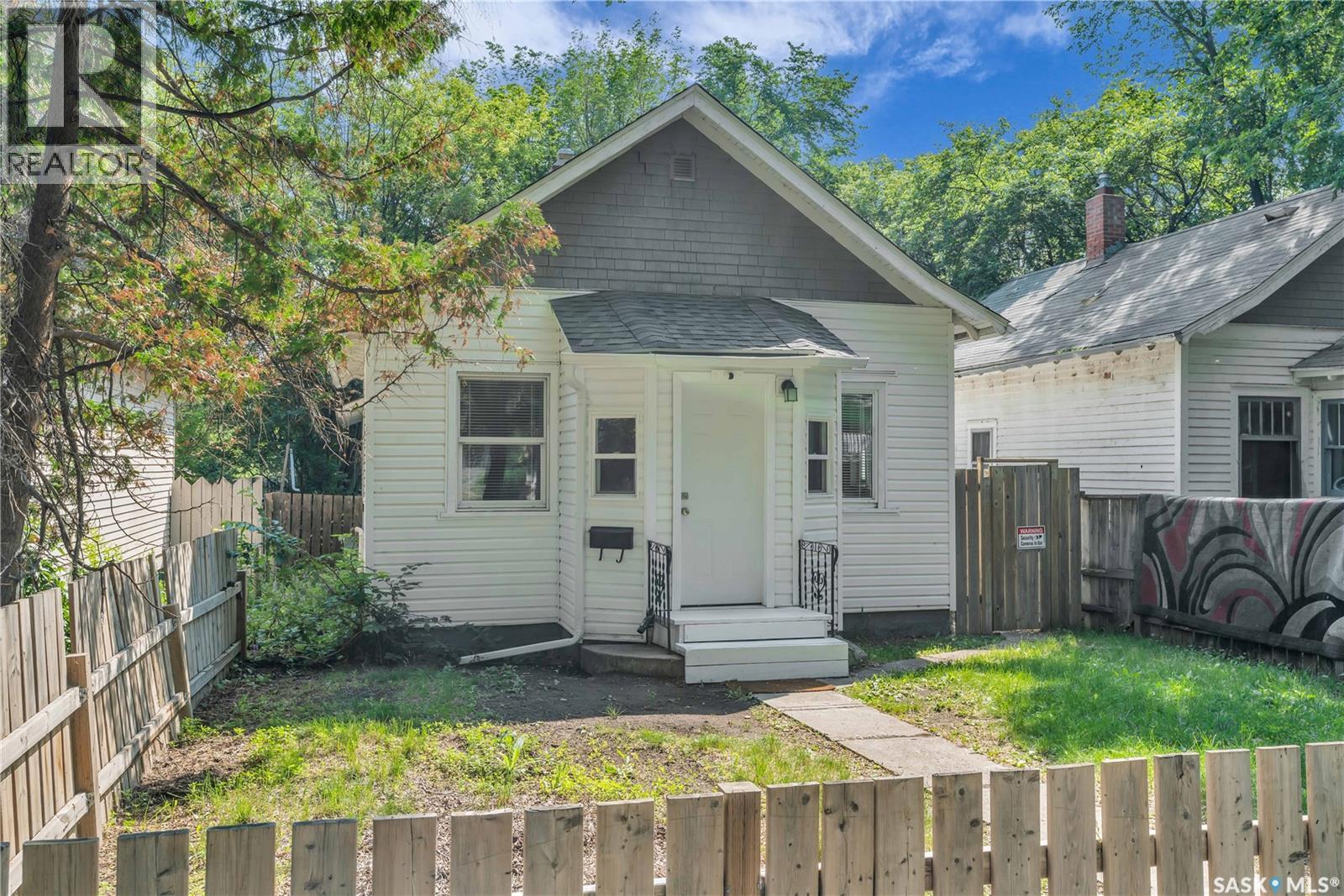 120 O AVENUE S - Photo 4 of 40, Saskatoon, Saskatchewan