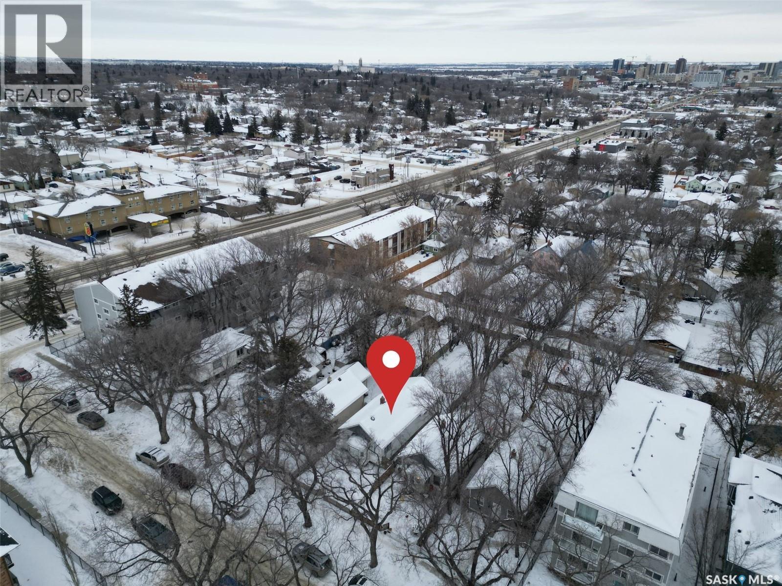 120 O AVENUE S - Photo 2 of 40, Saskatoon, Saskatchewan