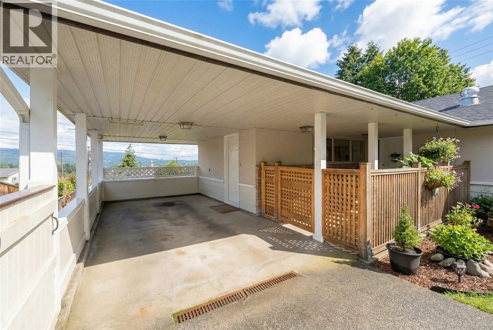 3590 17TH AVE - Image 2