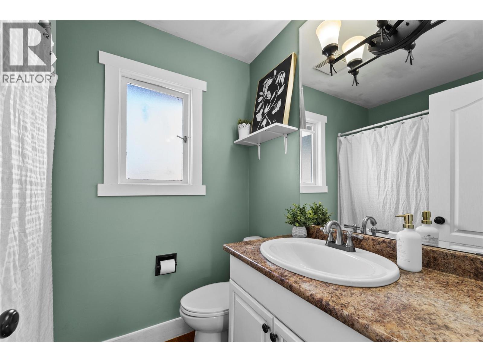 2334 Bossert Avenue, Kamloops