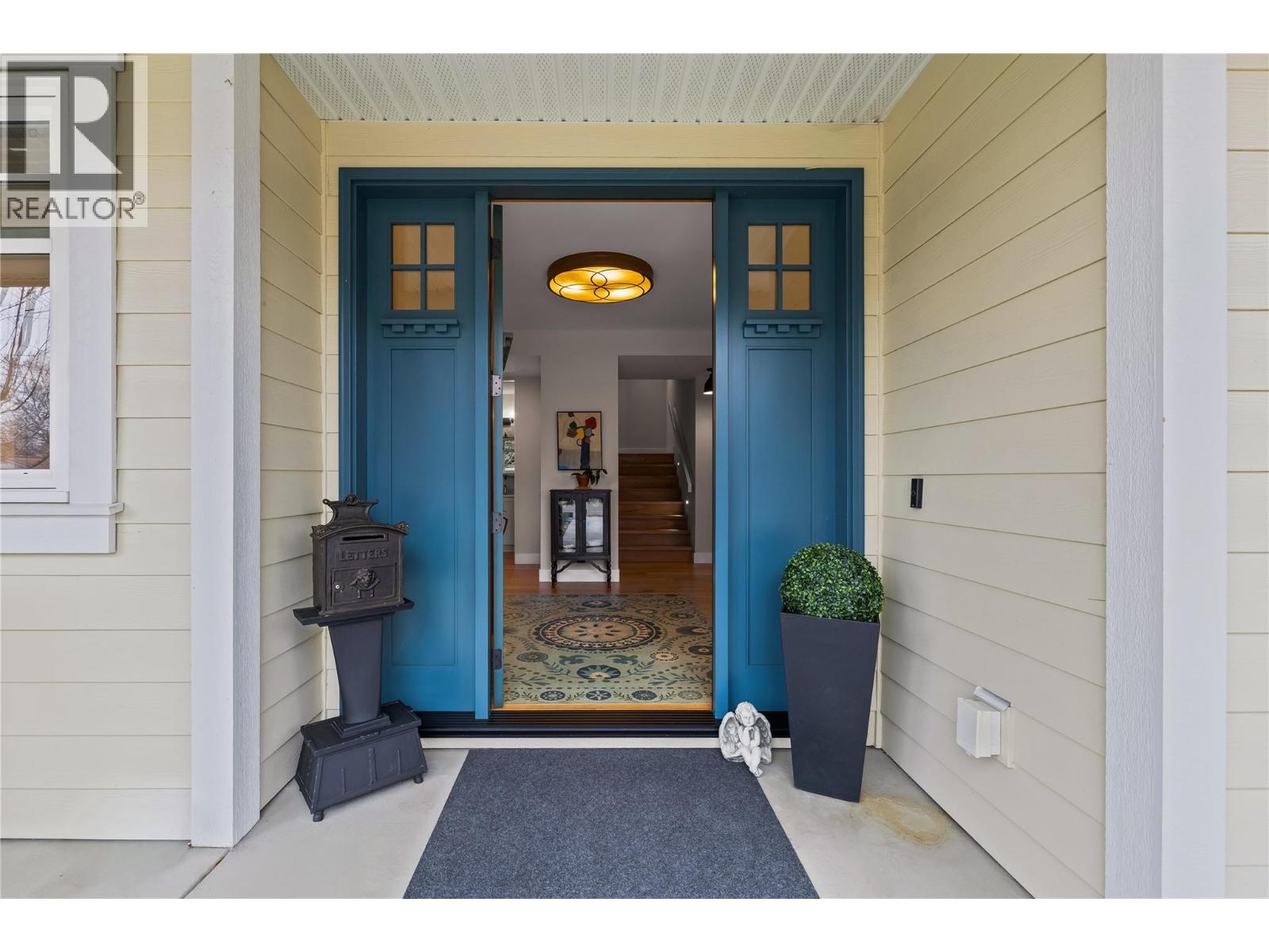  2050 Long Street, Kelowna