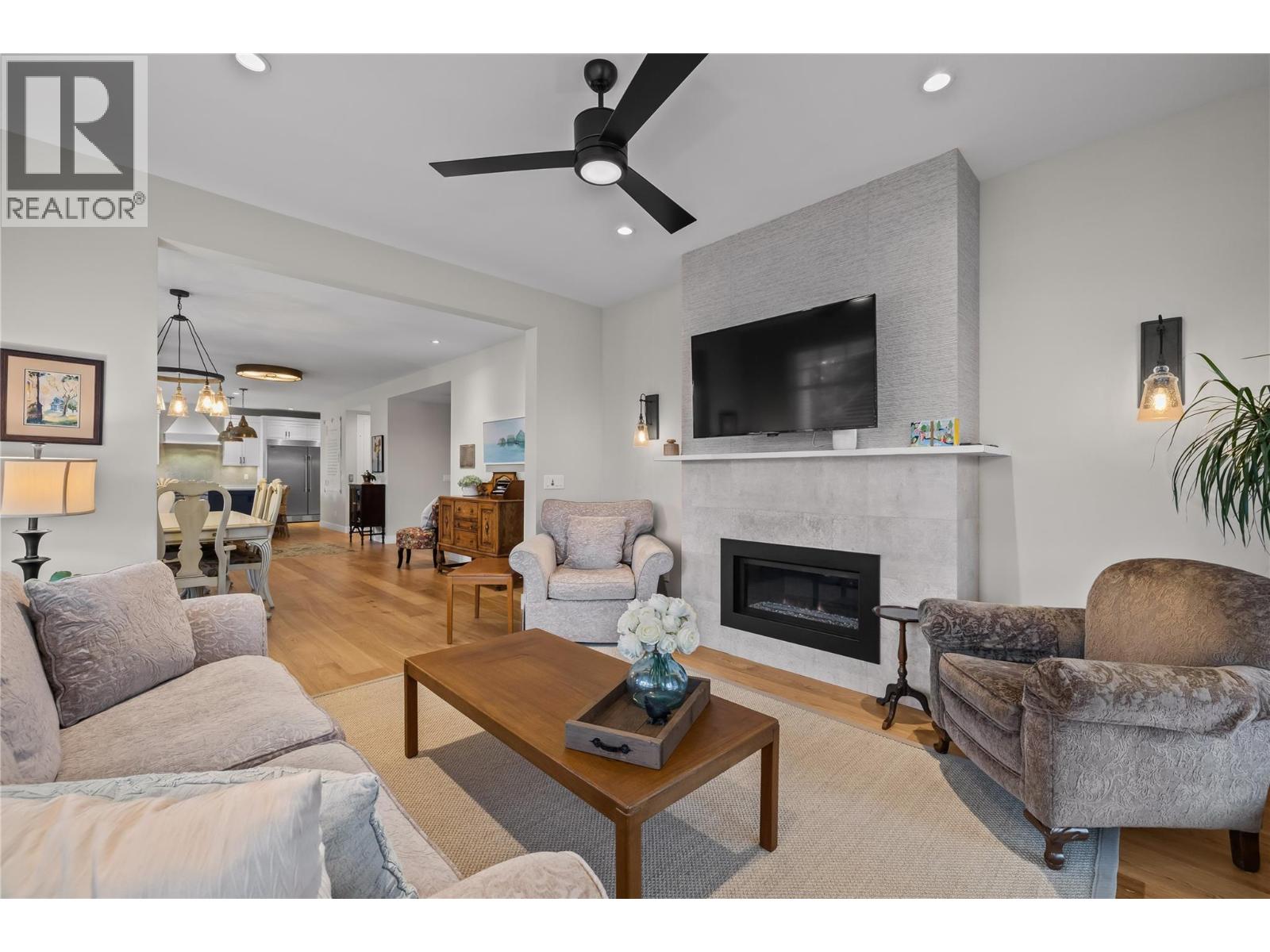  2050 Long Street, Kelowna