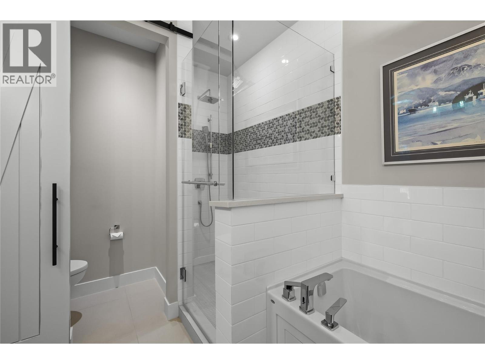  2050 Long Street, Kelowna