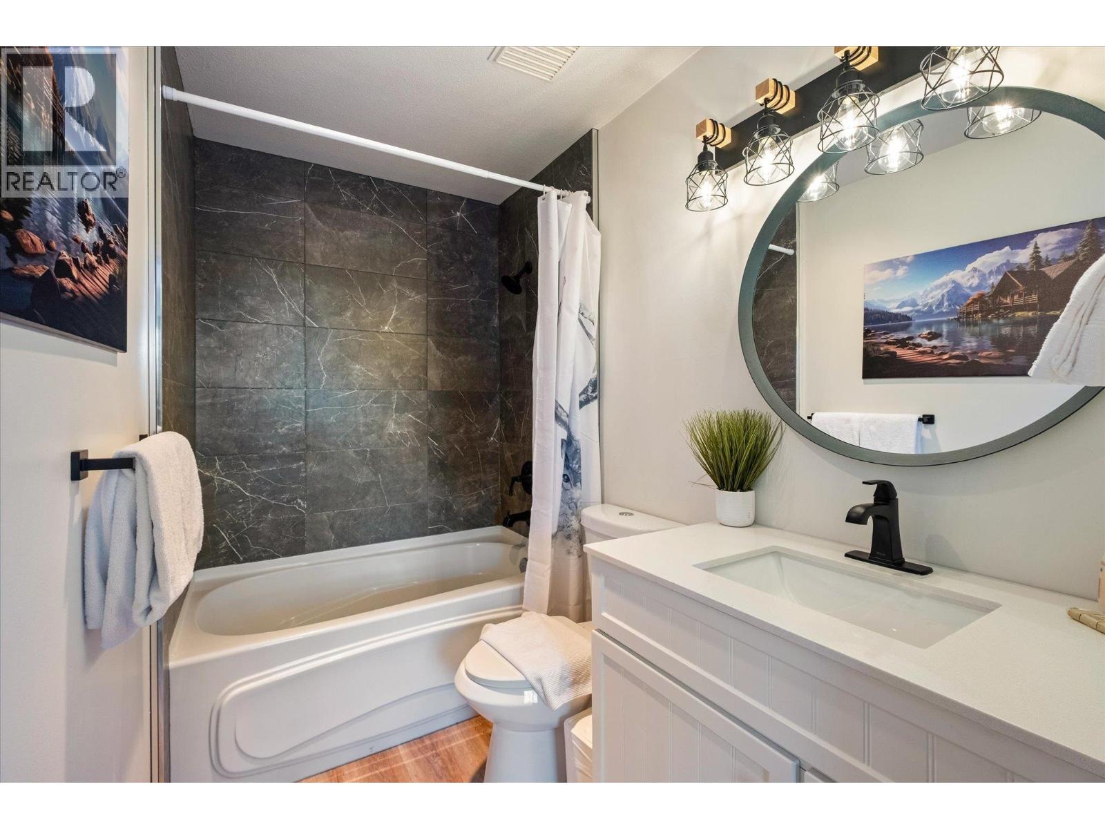 425 4314 MAIN STREET, Whistler