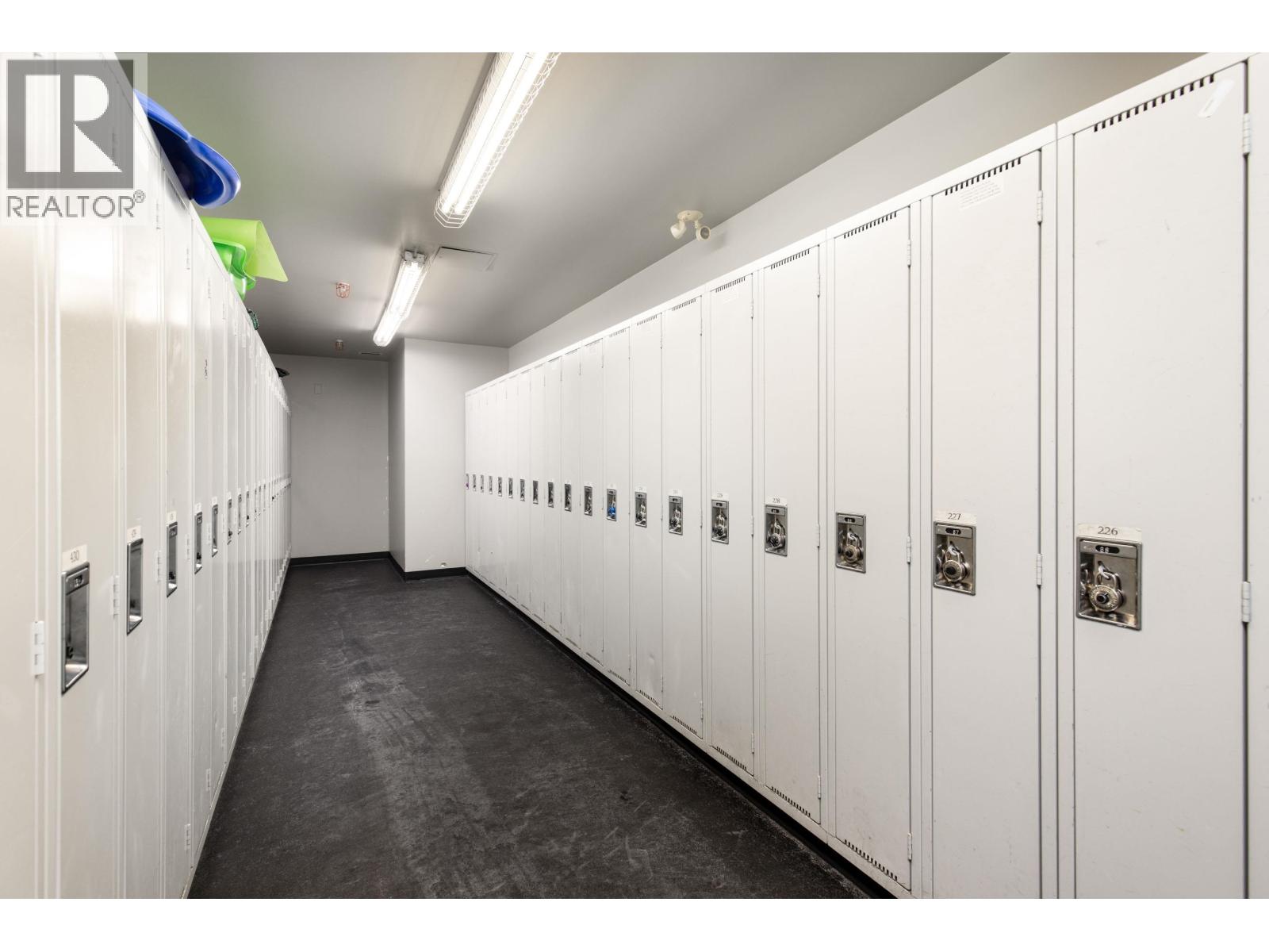 425 4314 MAIN STREET, Whistler