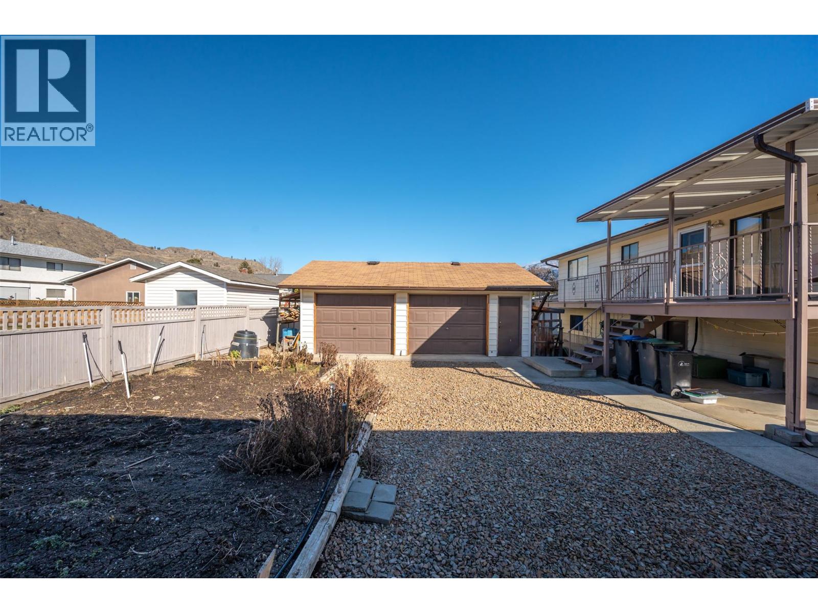 5808 Columbia Street, Oliver