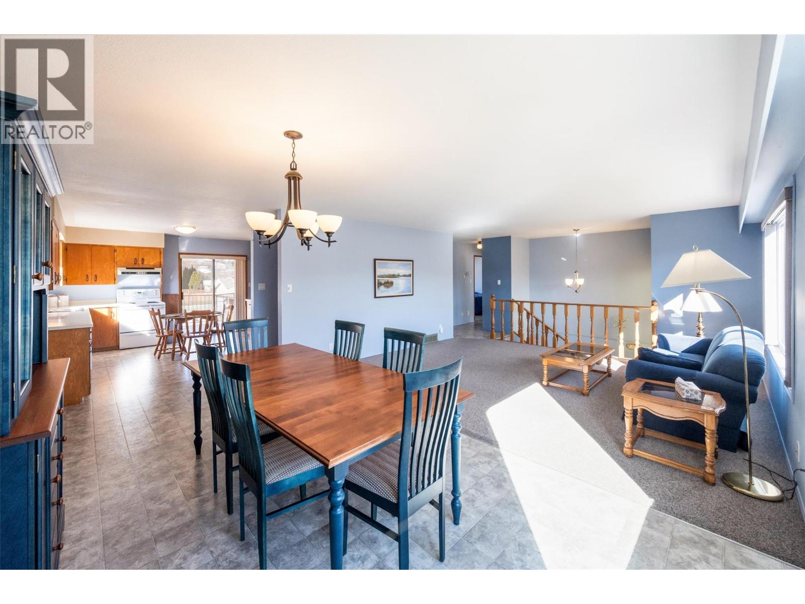 5808 Columbia Street, Oliver