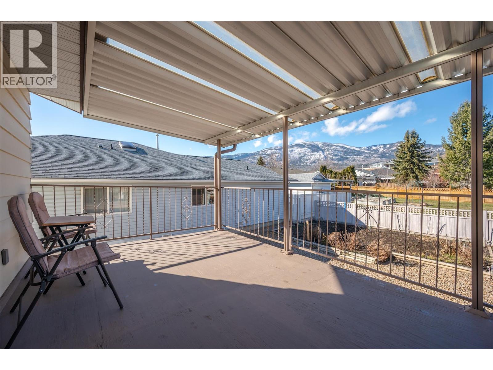 5808 Columbia Street, Oliver