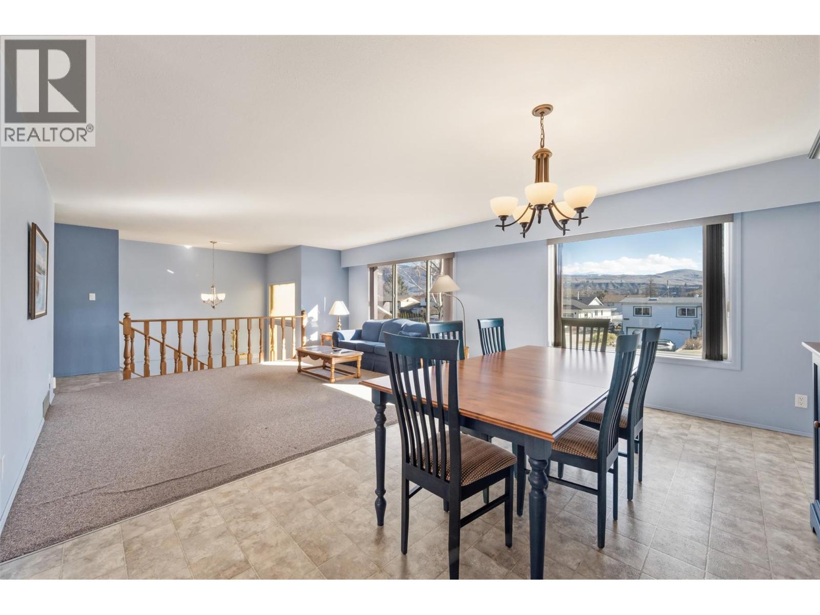 5808 Columbia Street, Oliver