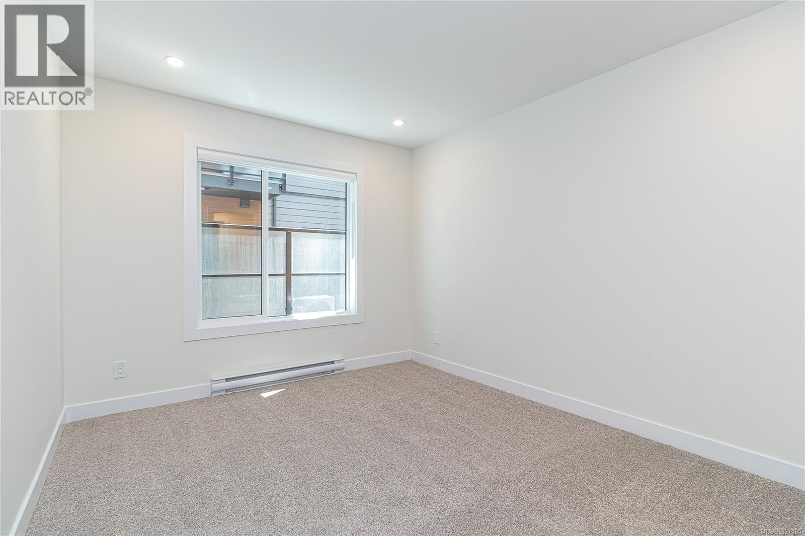 #304 924 JENKINS AVE - 6