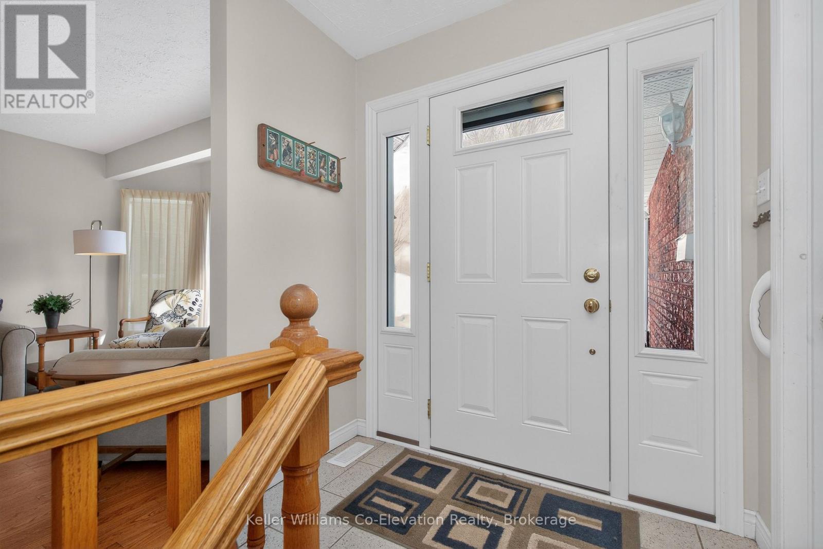 580 WAYNE CRESCENT - Photo 4 of 27, Midland, Ontario