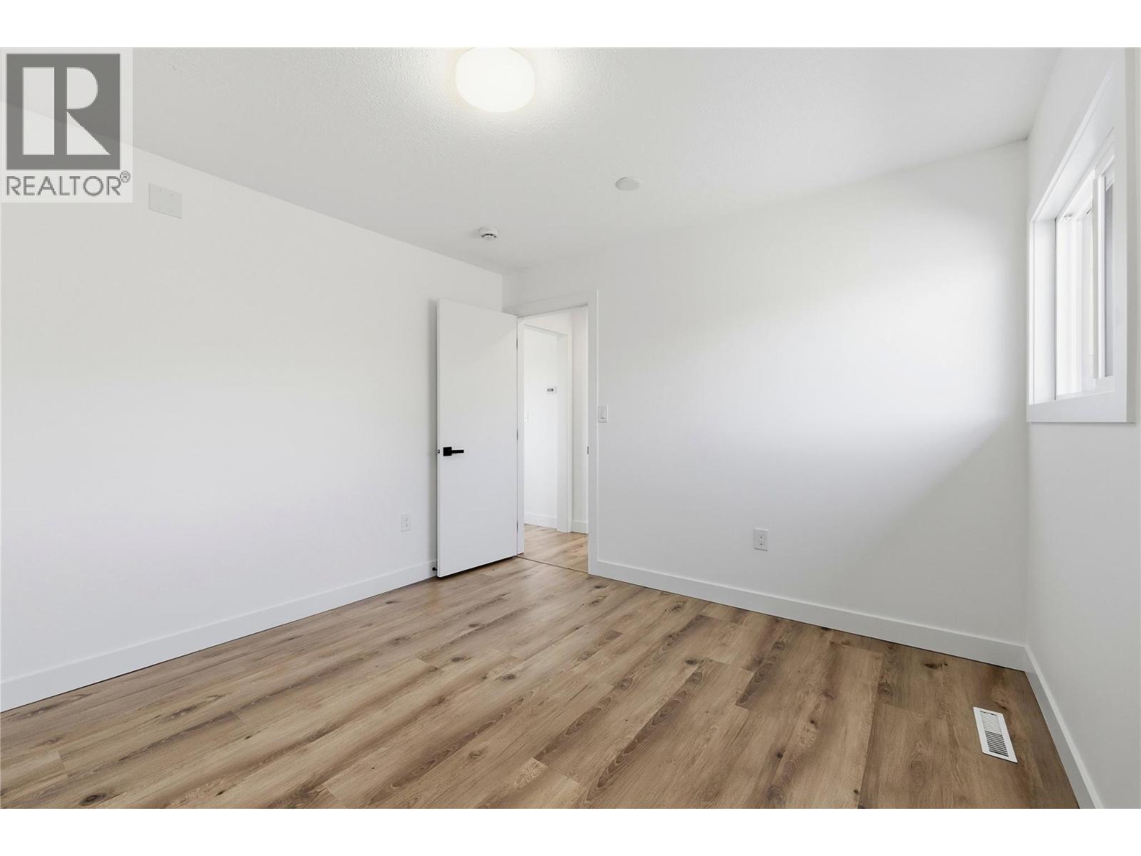  3906 Harding Road, West Kelowna