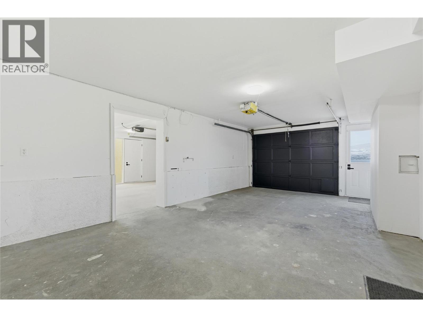  3906 Harding Road, West Kelowna