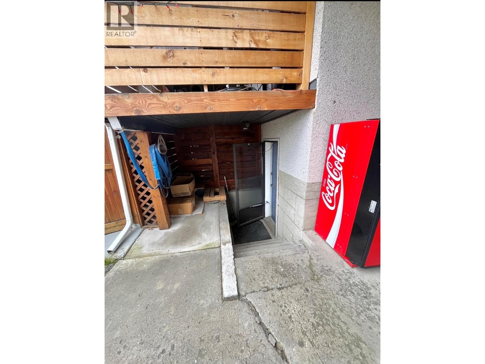 385 Perth Road, Kelowna