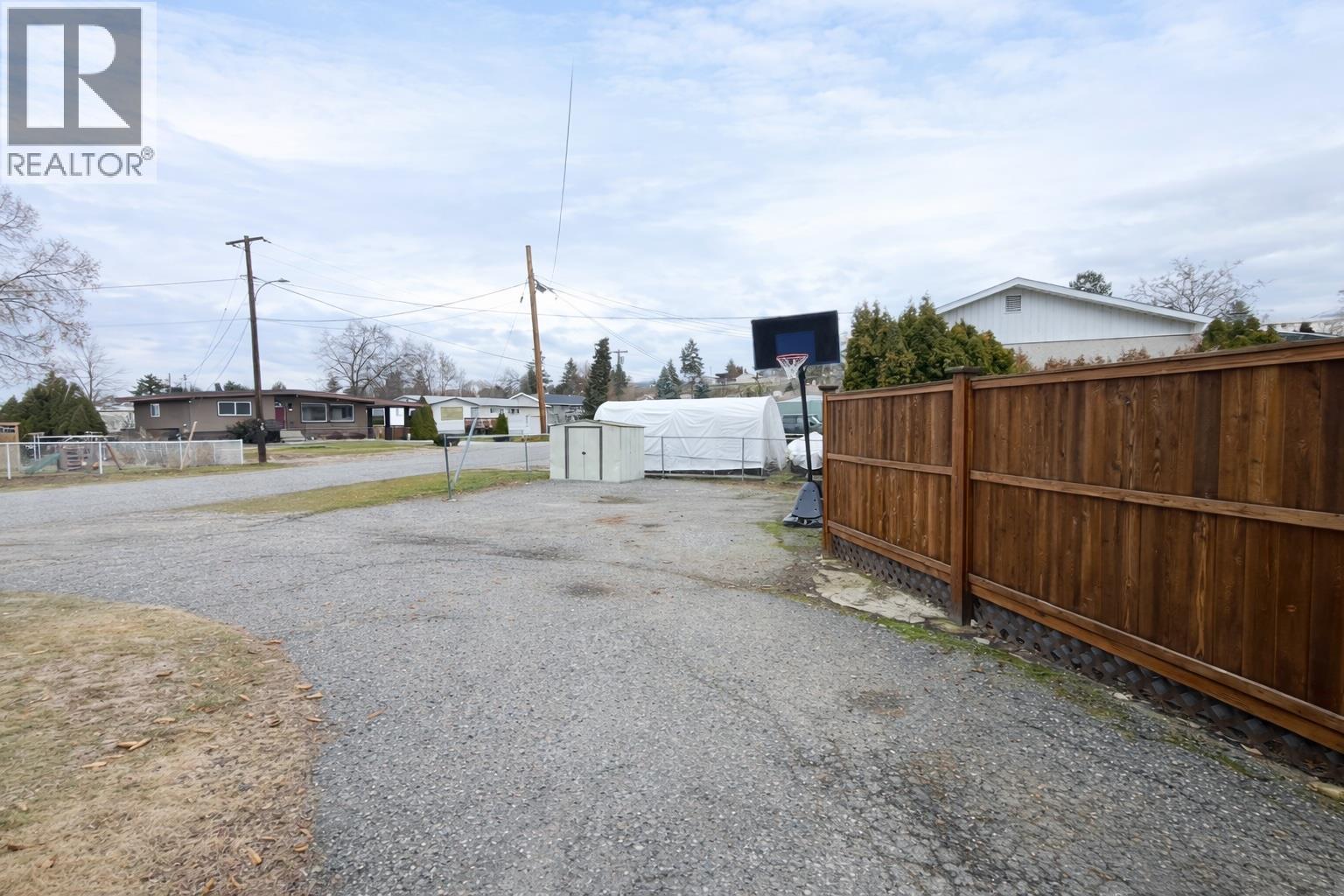 385 Perth Road, Kelowna