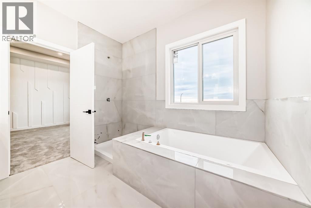 508 Heritage Boulevard, Cochrane