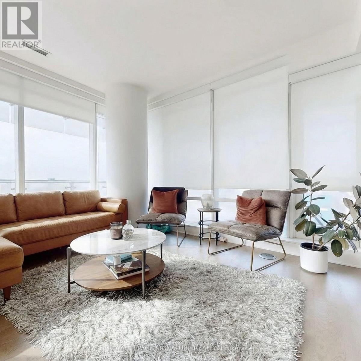 #4406 1 BLOOR STREET E - 5