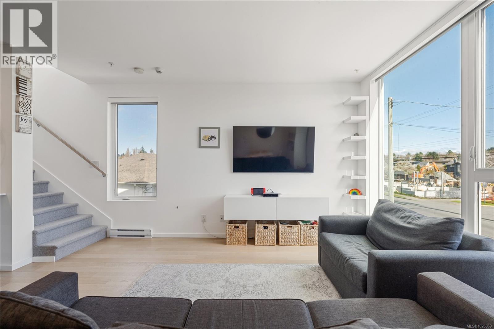 105 1720 Fairfield Road, Victoria