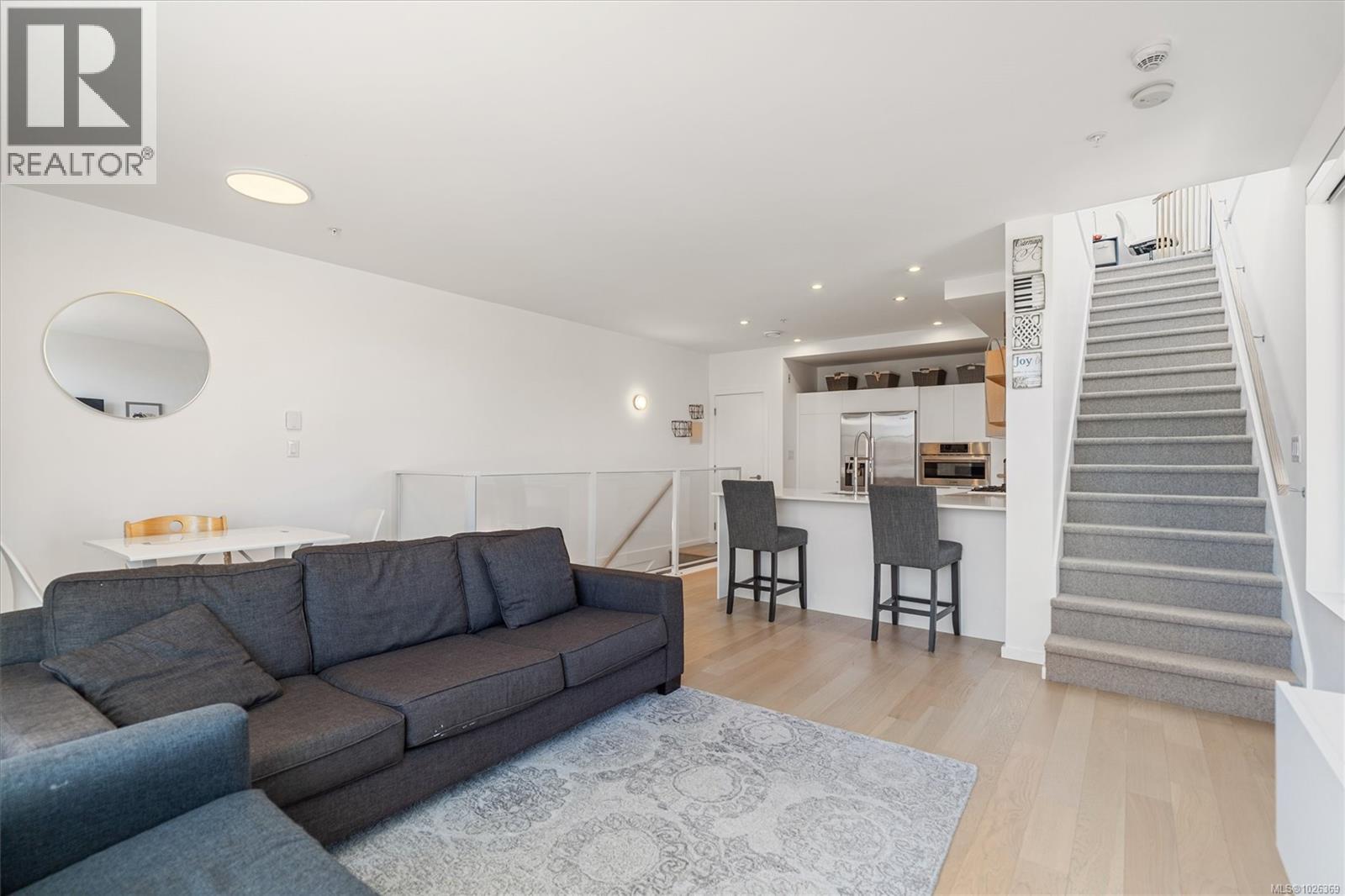 105 1720 Fairfield Road, Victoria