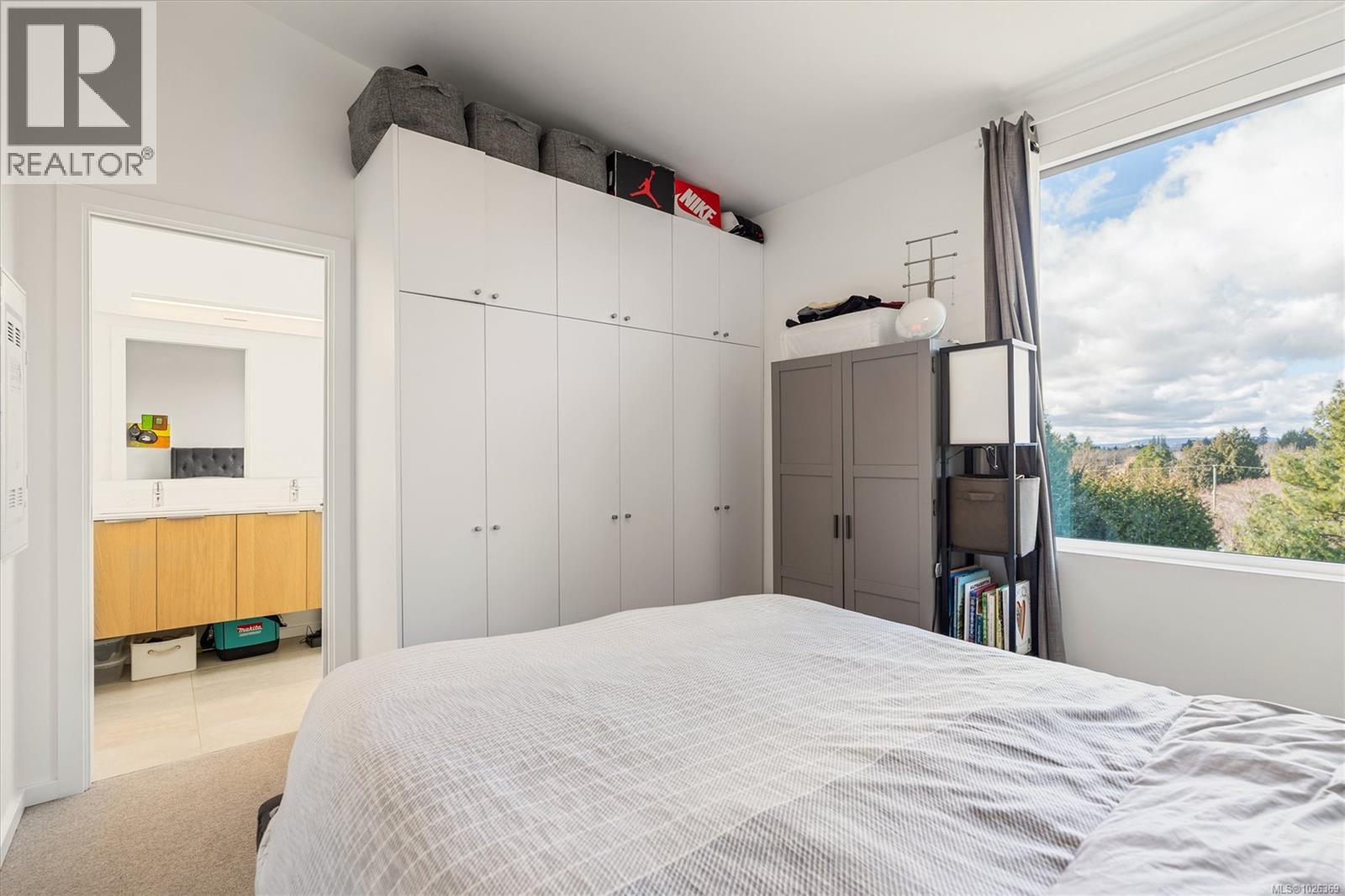 105 1720 Fairfield Road, Victoria