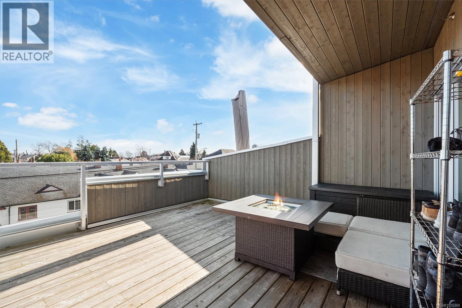 105 1720 Fairfield Road, Victoria