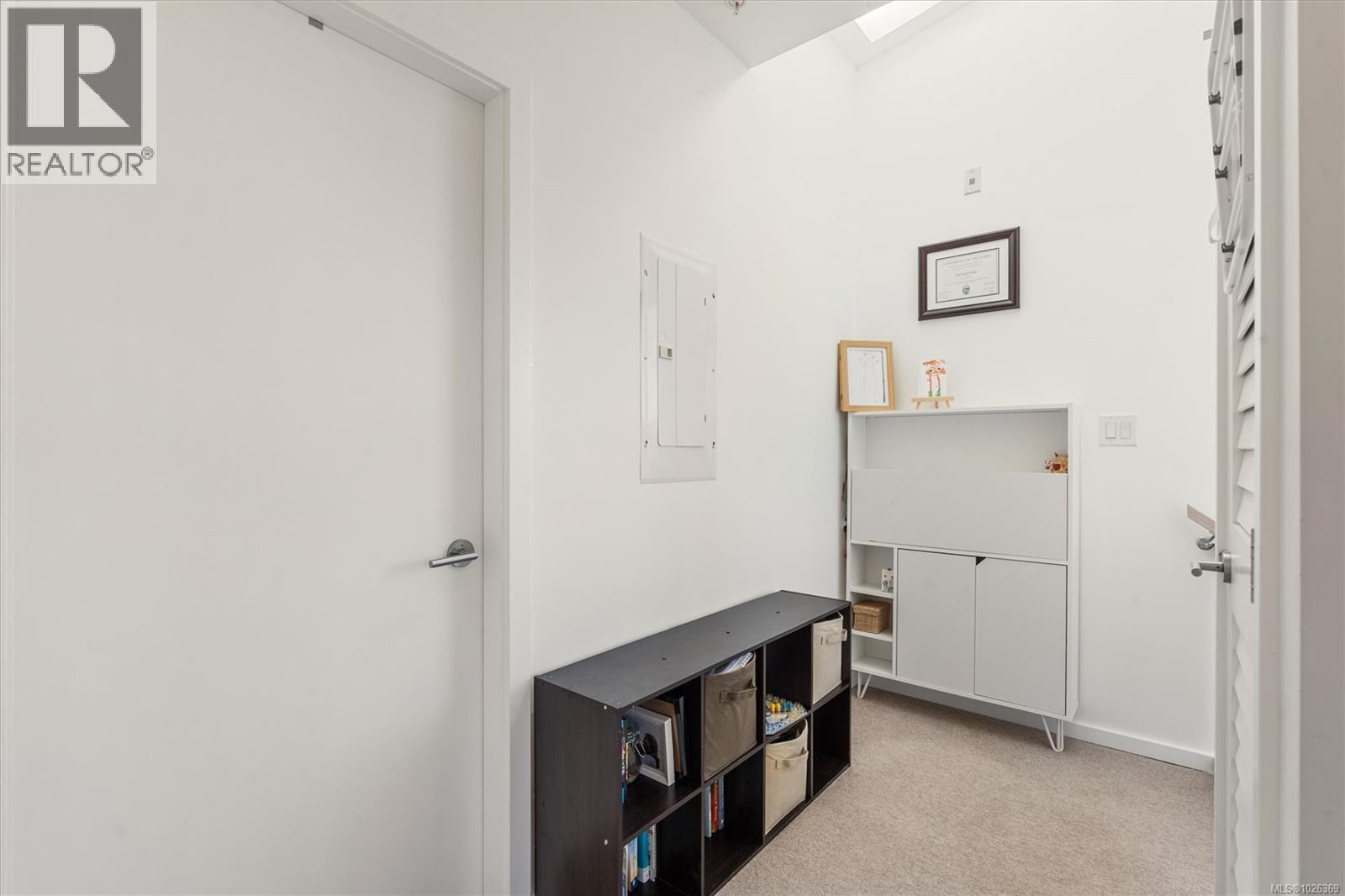 105 1720 Fairfield Road, Victoria