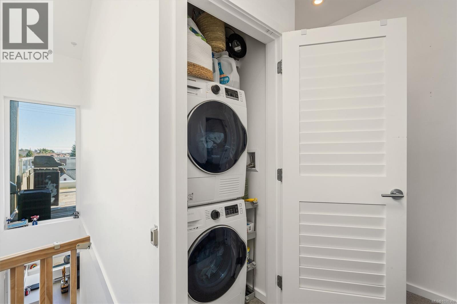 105 1720 Fairfield Road, Victoria