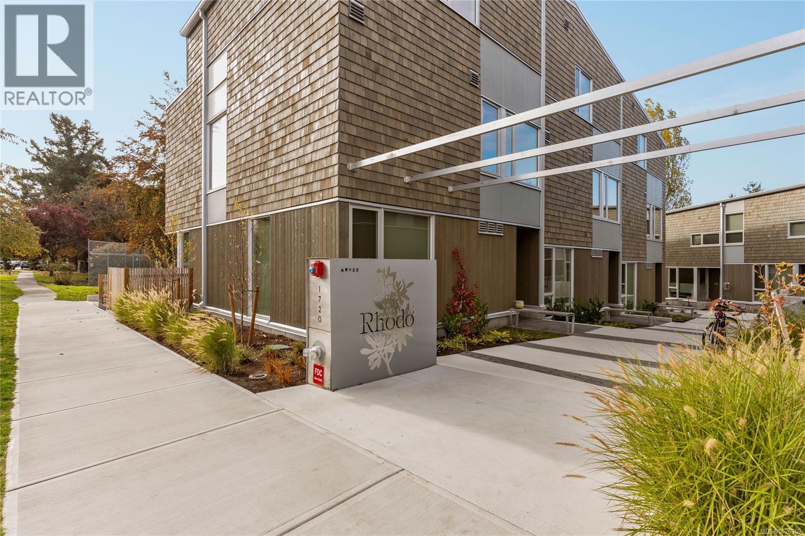 105 1720 Fairfield Road, Victoria