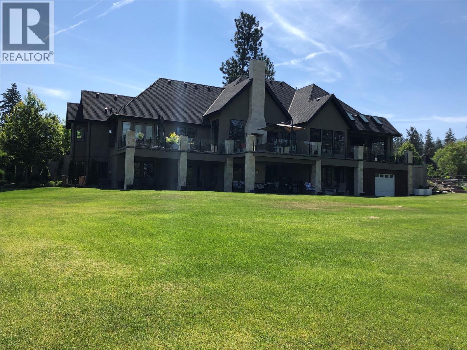  3990 Fairwinds Court, Kelowna