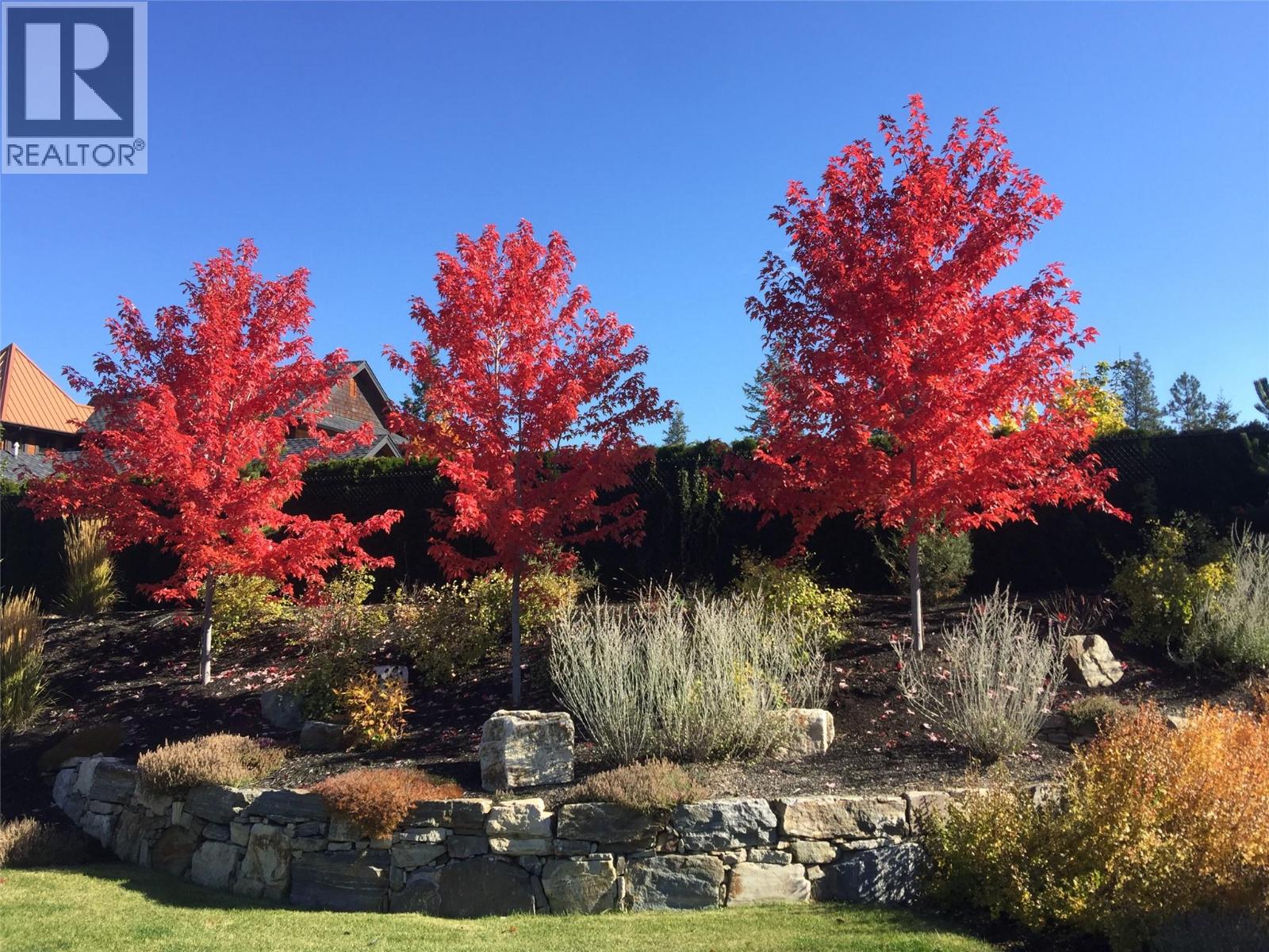  3990 Fairwinds Court, Kelowna